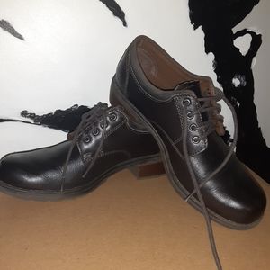 Brown/Black Oxford size 8